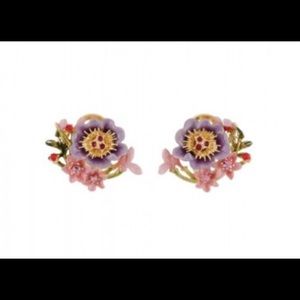 Les Néréides floral earrings